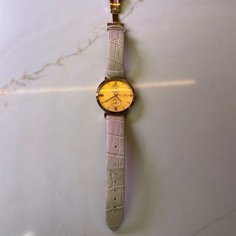 Ted Baker pink leather watch - Picture 7 of 7